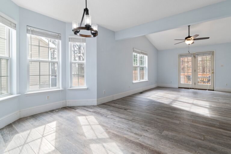 Clean empty home after move out cleaning service