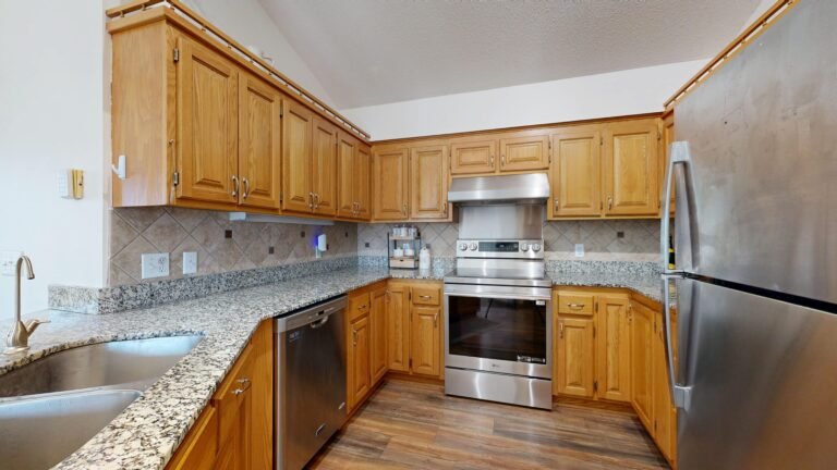 clean kitchen in red deer